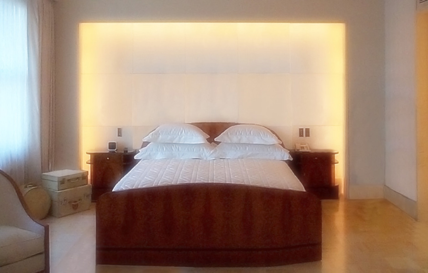 Appartement Art Déco - quai d'Orsay par : Guillot Architectes, travaux réalisés en 1997